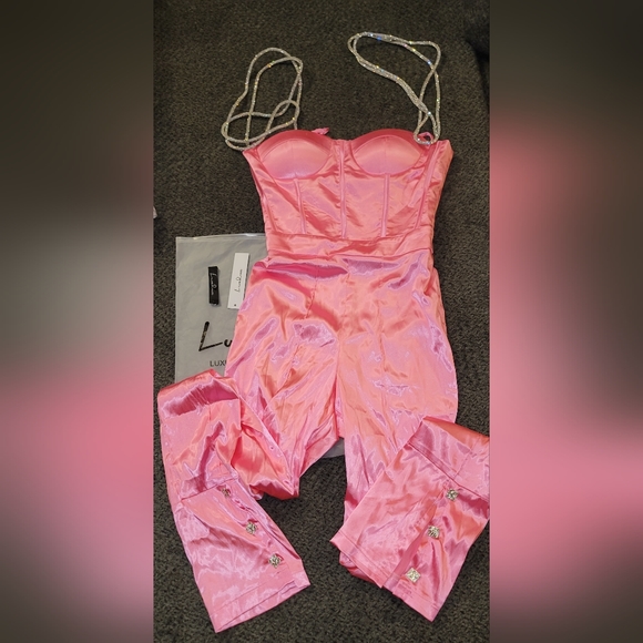 Luxedress Pink Rhinestone Rhomper - Picture 4 of 13